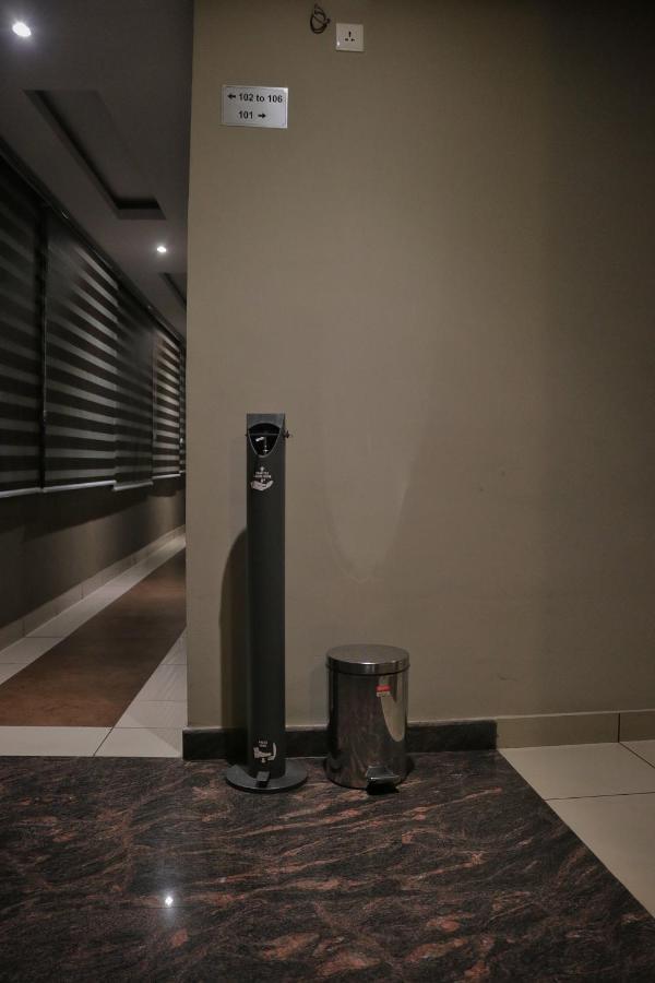 Hotel Priya كوتاكال المظهر الخارجي الصورة