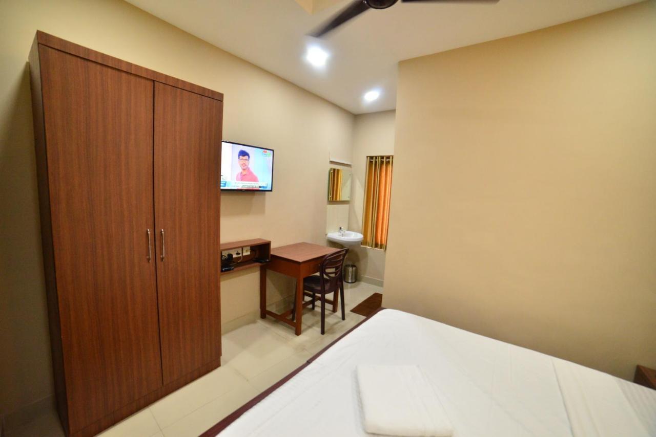 Hotel Priya كوتاكال المظهر الخارجي الصورة