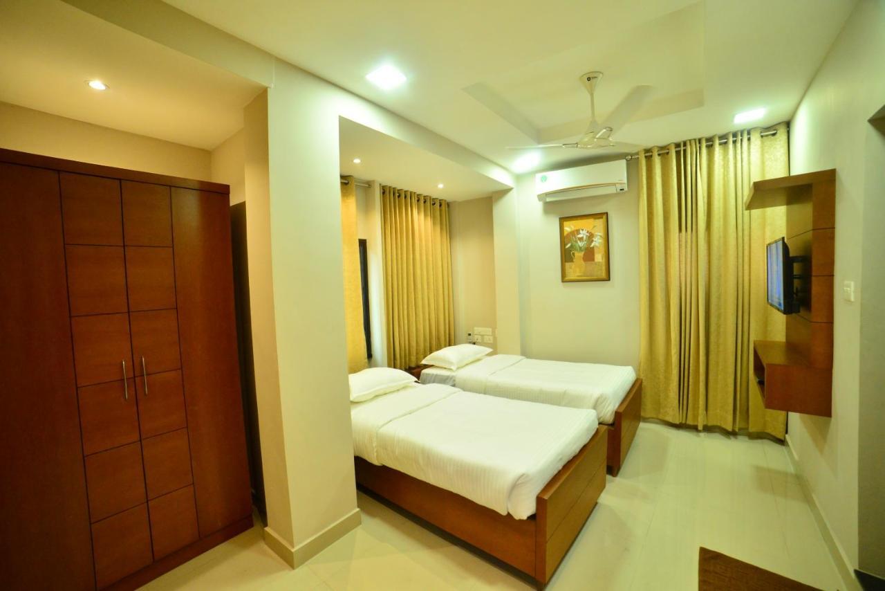 Hotel Priya كوتاكال المظهر الخارجي الصورة