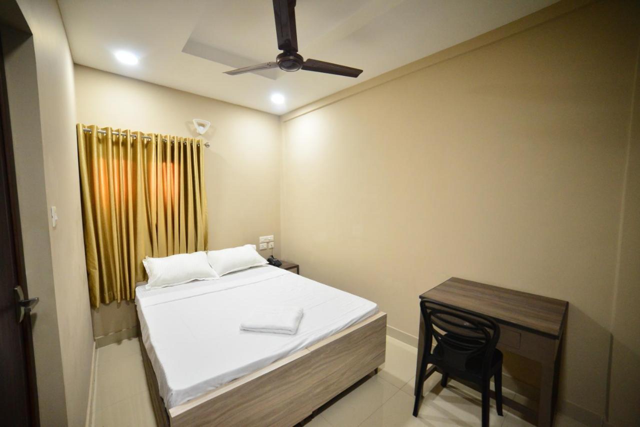 Hotel Priya كوتاكال المظهر الخارجي الصورة