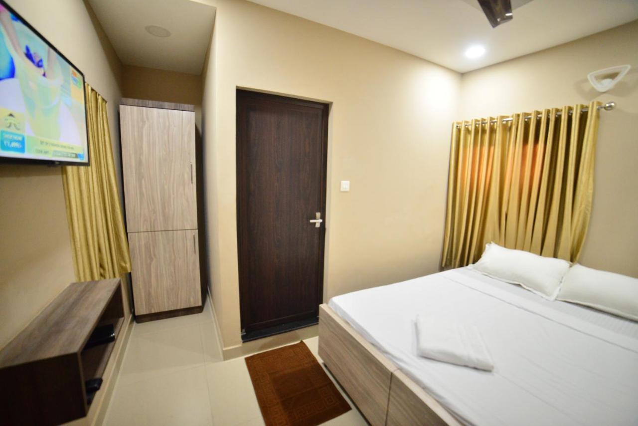 Hotel Priya كوتاكال المظهر الخارجي الصورة