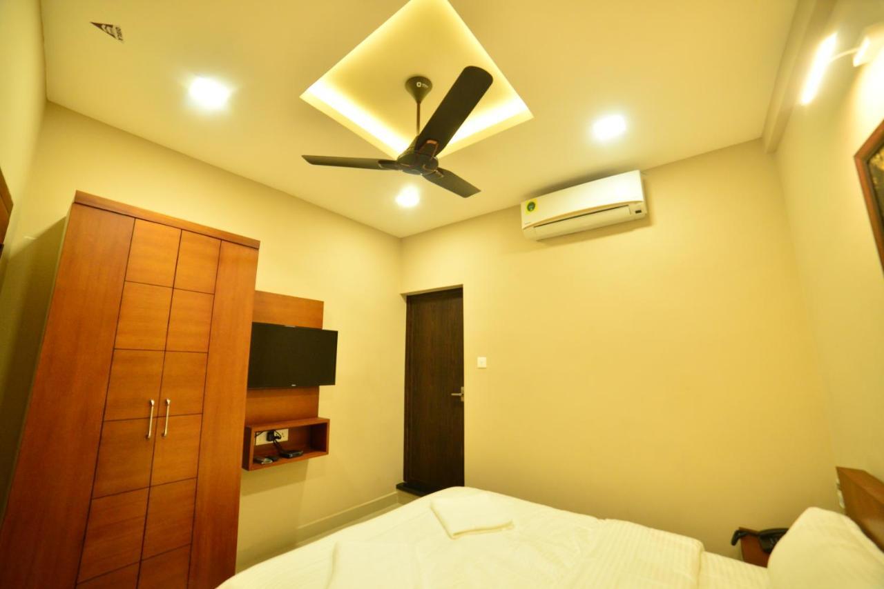 Hotel Priya كوتاكال المظهر الخارجي الصورة